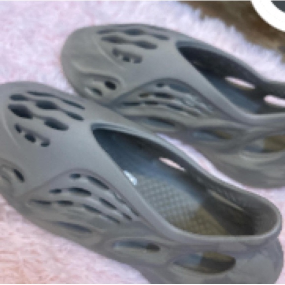 FOAM RUNNERS - Picture 3 of 3